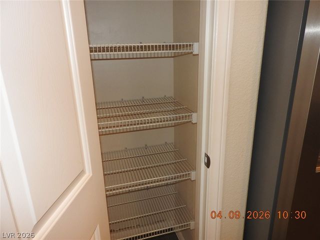 390 FRINGE RUFF Drive, Las Vegas, NV 89148