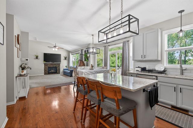 3351 N View Lane, Woodbury, MN 55125
