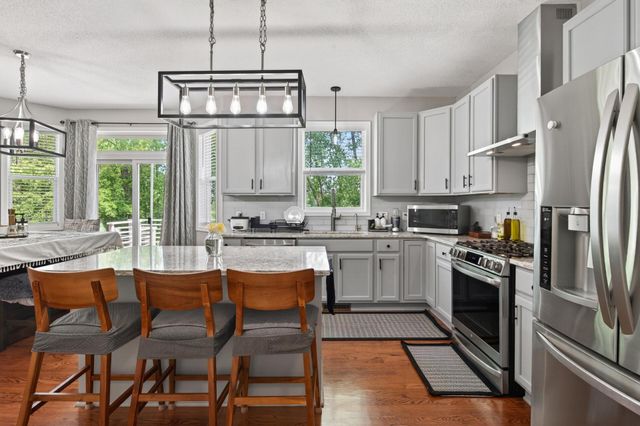 3351 N View Lane, Woodbury, MN 55125