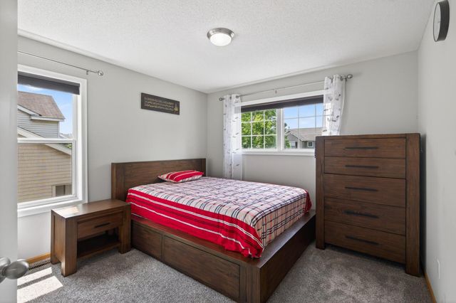 3351 N View Lane, Woodbury, MN 55125
