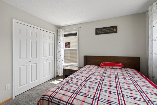 3351 N View Lane, Woodbury, MN 55125