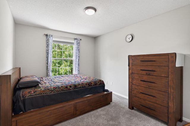 3351 N View Lane, Woodbury, MN 55125