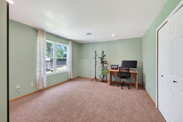 3351 N View Lane, Woodbury, MN 55125