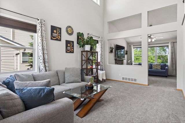 3351 N View Lane, Woodbury, MN 55125