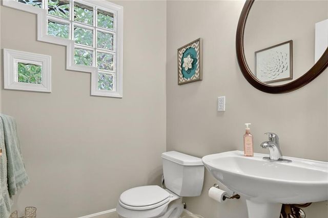 14226 S Shannan Lane, Olathe, KS 66062