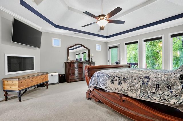 14226 S Shannan Lane, Olathe, KS 66062