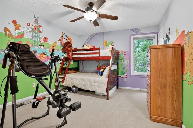 14226 S Shannan Lane, Olathe, KS 66062