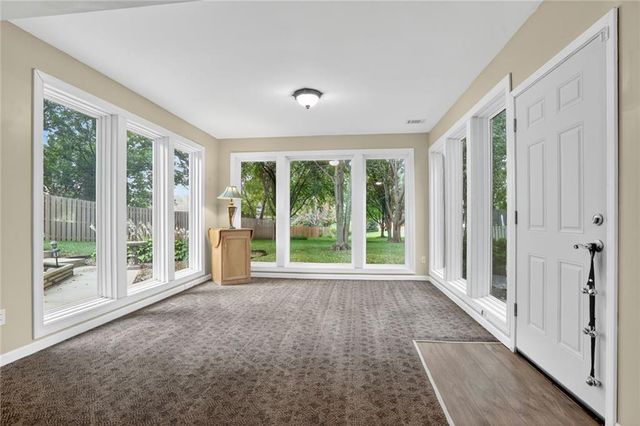 14226 S Shannan Lane, Olathe, KS 66062