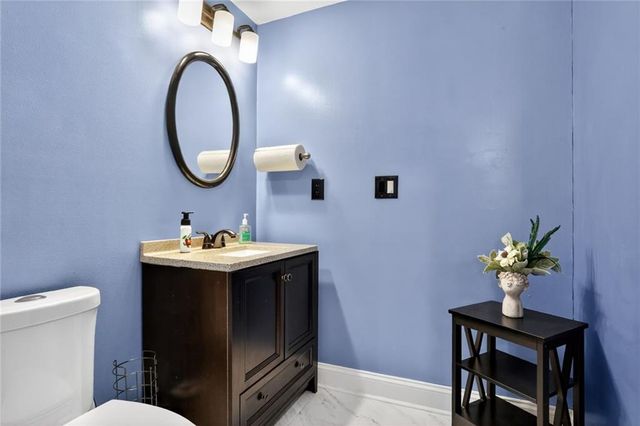 14226 S Shannan Lane, Olathe, KS 66062