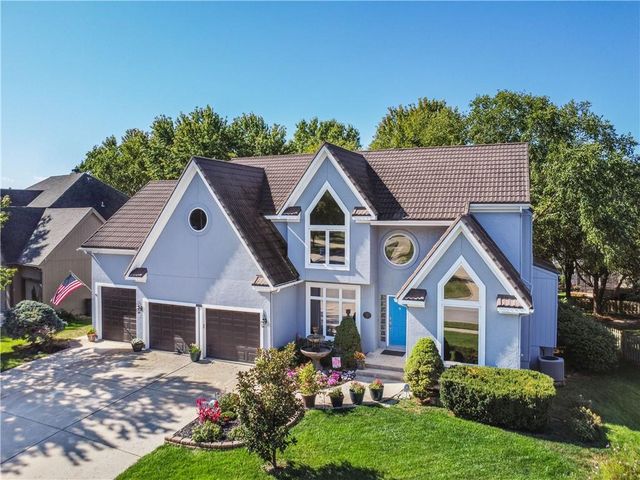 14226 S Shannan Lane, Olathe, KS 66062