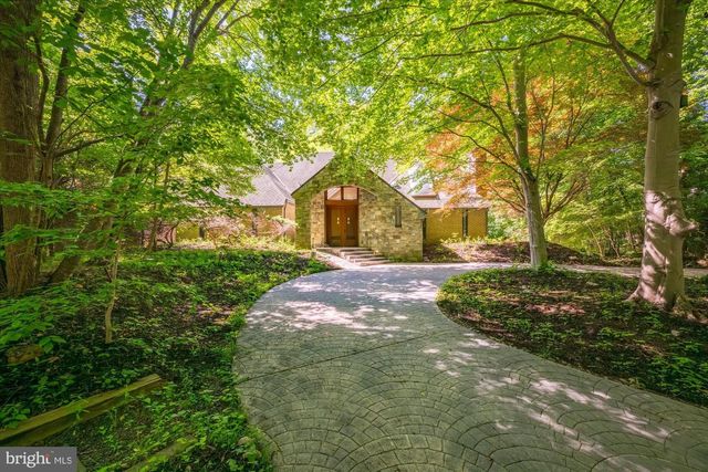 7575 POTOMAC FALLS RD, Mclean, VA 22102