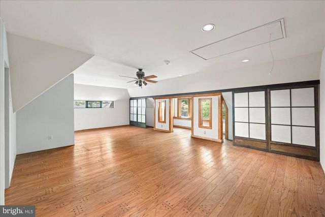 7575 POTOMAC FALLS RD, Mclean, VA 22102