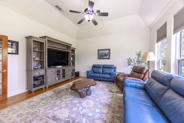 109 Morning Star Trail, Aurora, TX 76078