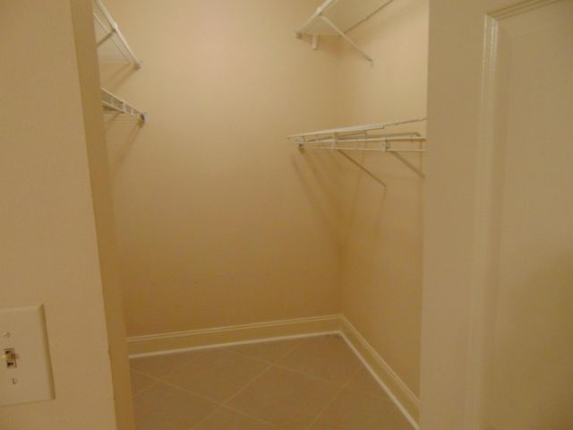 3186 Via Poinciana 310, Lake Worth, FL 33467