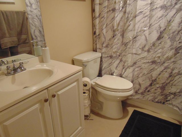 3186 Via Poinciana 310, Lake Worth, FL 33467