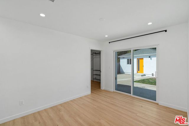 7823 Kenyon Avenue, Los Angeles, CA 90045