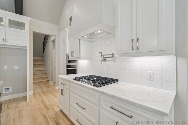 8622 S Timber Wolf Drive, Broken Arrow, OK 74014