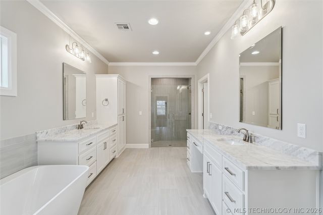 8622 S Timber Wolf Drive, Broken Arrow, OK 74014