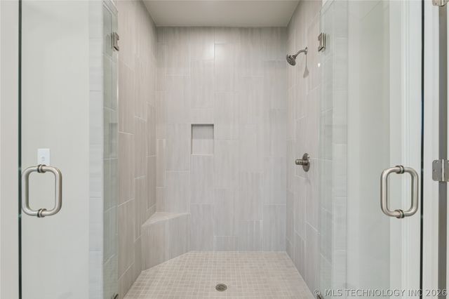 8622 S Timber Wolf Drive, Broken Arrow, OK 74014