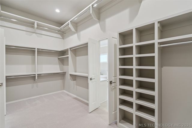 8622 S Timber Wolf Drive, Broken Arrow, OK 74014