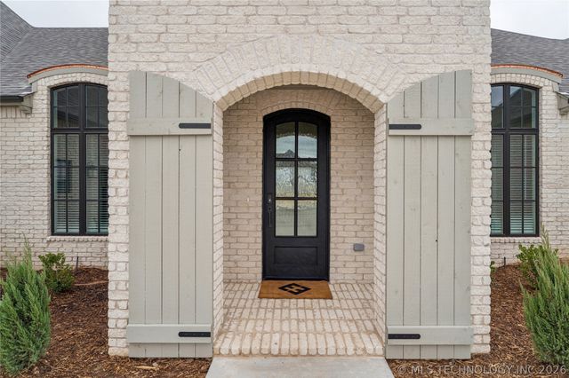 8622 S Timber Wolf Drive, Broken Arrow, OK 74014