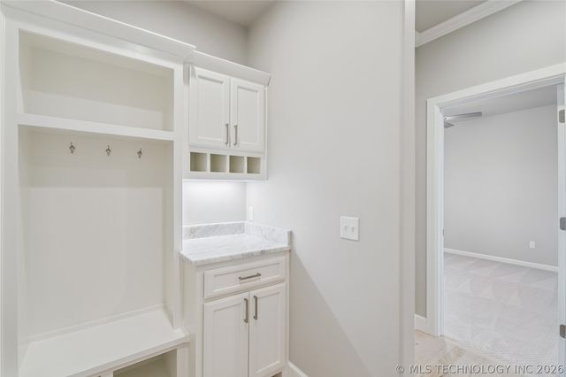 8622 S Timber Wolf Drive, Broken Arrow, OK 74014