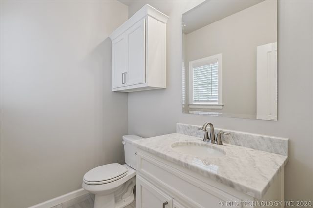 8622 S Timber Wolf Drive, Broken Arrow, OK 74014