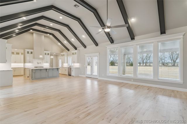 8622 S Timber Wolf Drive, Broken Arrow, OK 74014