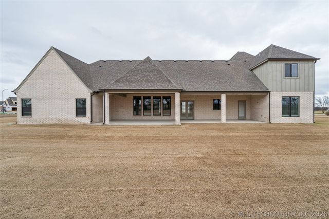 8622 S Timber Wolf Drive, Broken Arrow, OK 74014