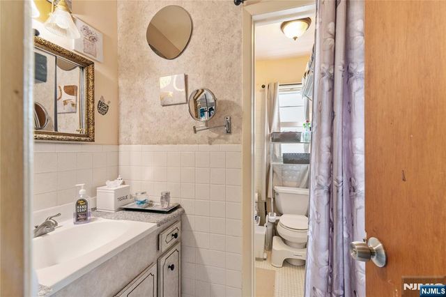 4-46 Boyd Avenue, Fair Lawn, NJ 07410