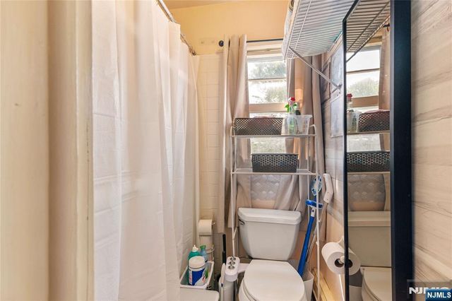 4-46 Boyd Avenue, Fair Lawn, NJ 07410