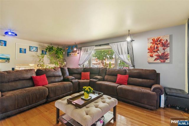 4-46 Boyd Avenue, Fair Lawn, NJ 07410