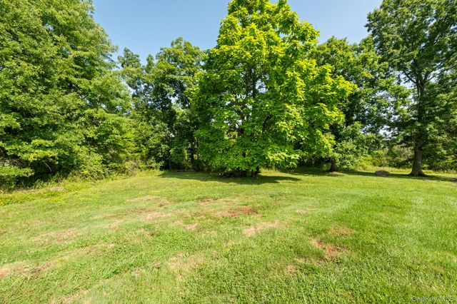 573 Dubois Road, Wallkill, NY 12589