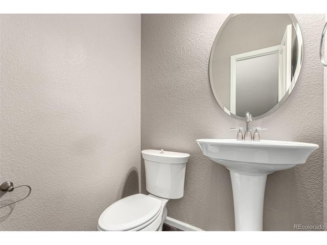 8104 E 132nd Pl, Thornton, CO 80602