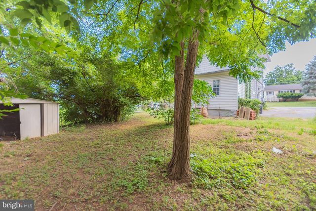 230 JEFFERSON ST, Martinsburg, WV 25401