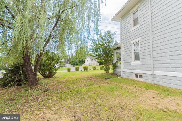 230 JEFFERSON ST, Martinsburg, WV 25401