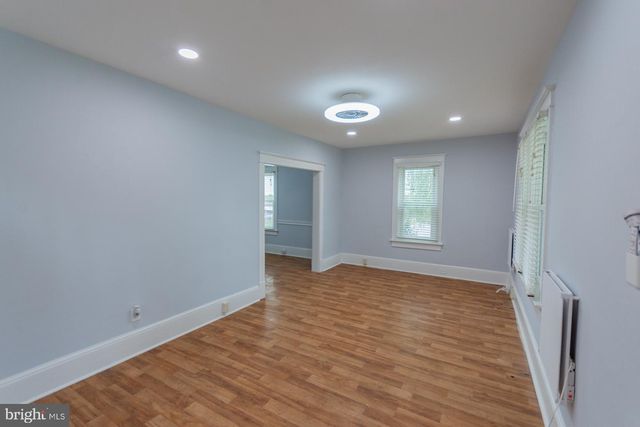 230 JEFFERSON ST, Martinsburg, WV 25401