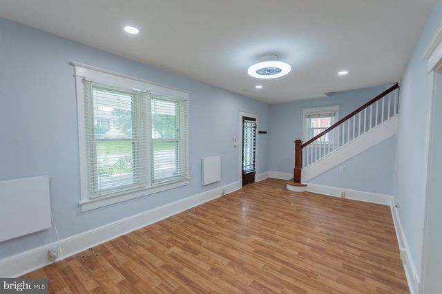 230 JEFFERSON ST, Martinsburg, WV 25401