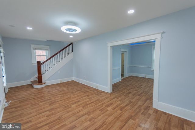 230 JEFFERSON ST, Martinsburg, WV 25401