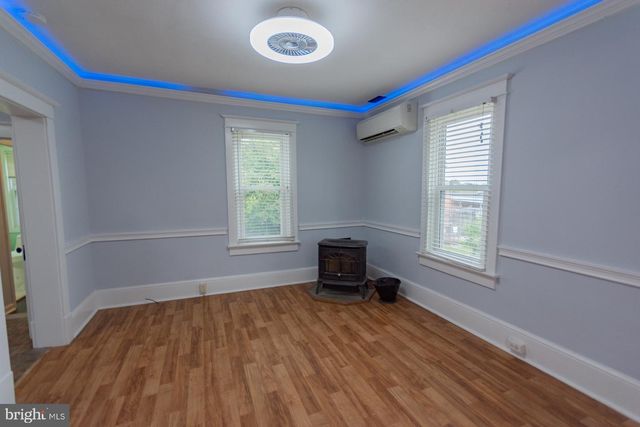 230 JEFFERSON ST, Martinsburg, WV 25401