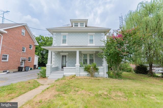 230 JEFFERSON ST, Martinsburg, WV 25401