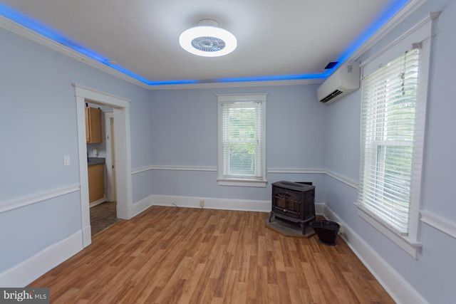 230 JEFFERSON ST, Martinsburg, WV 25401