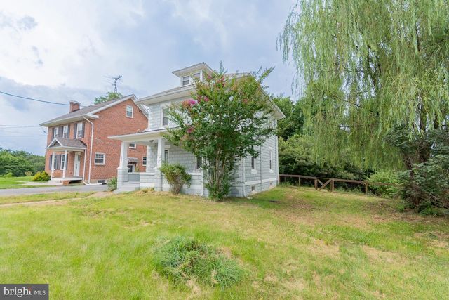 230 JEFFERSON ST, Martinsburg, WV 25401