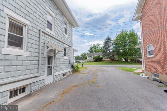 230 JEFFERSON ST, Martinsburg, WV 25401
