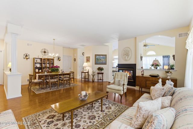 99 Eleanor Road, Manchester, NJ 08759