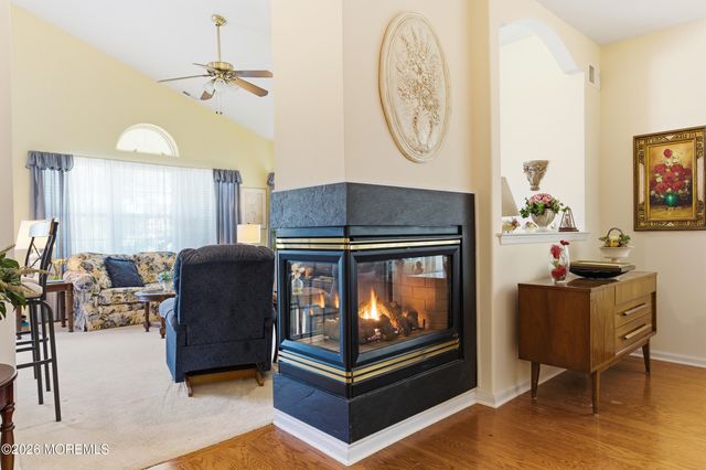 99 Eleanor Road, Manchester, NJ 08759