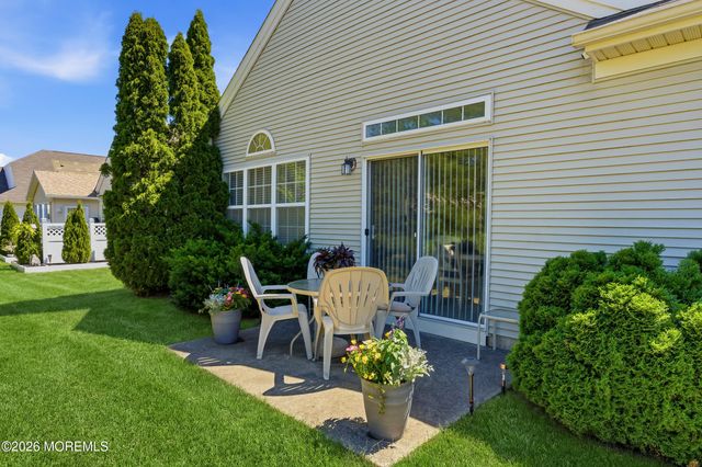 99 Eleanor Road, Manchester, NJ 08759