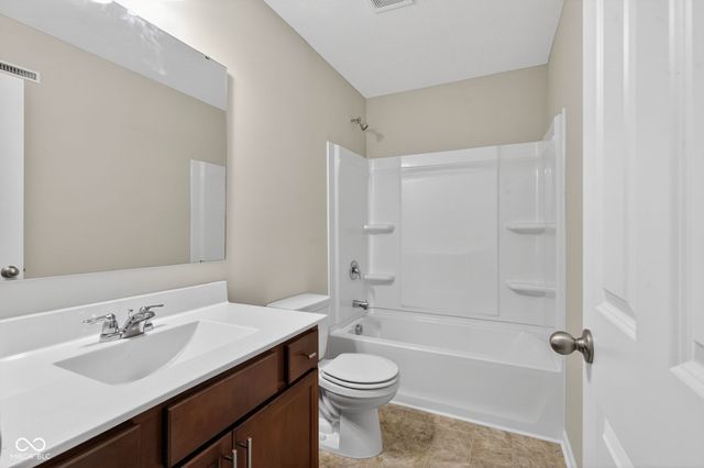 16942 Cole Evans Drive, Noblesville, IN 46060