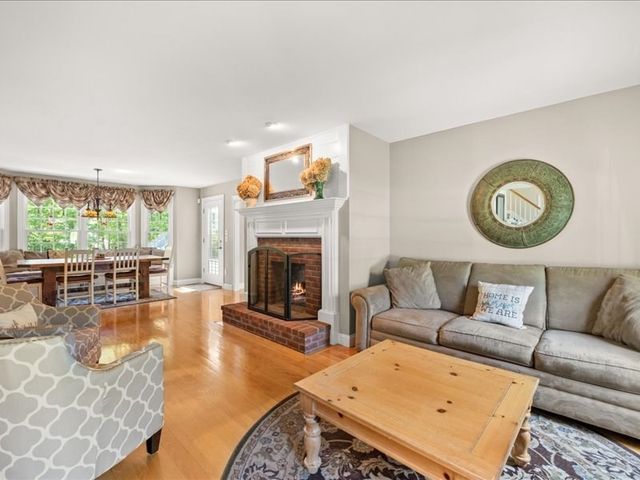 524 Elm St E, Raynham, MA 02767
