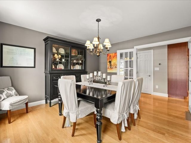 524 Elm St E, Raynham, MA 02767